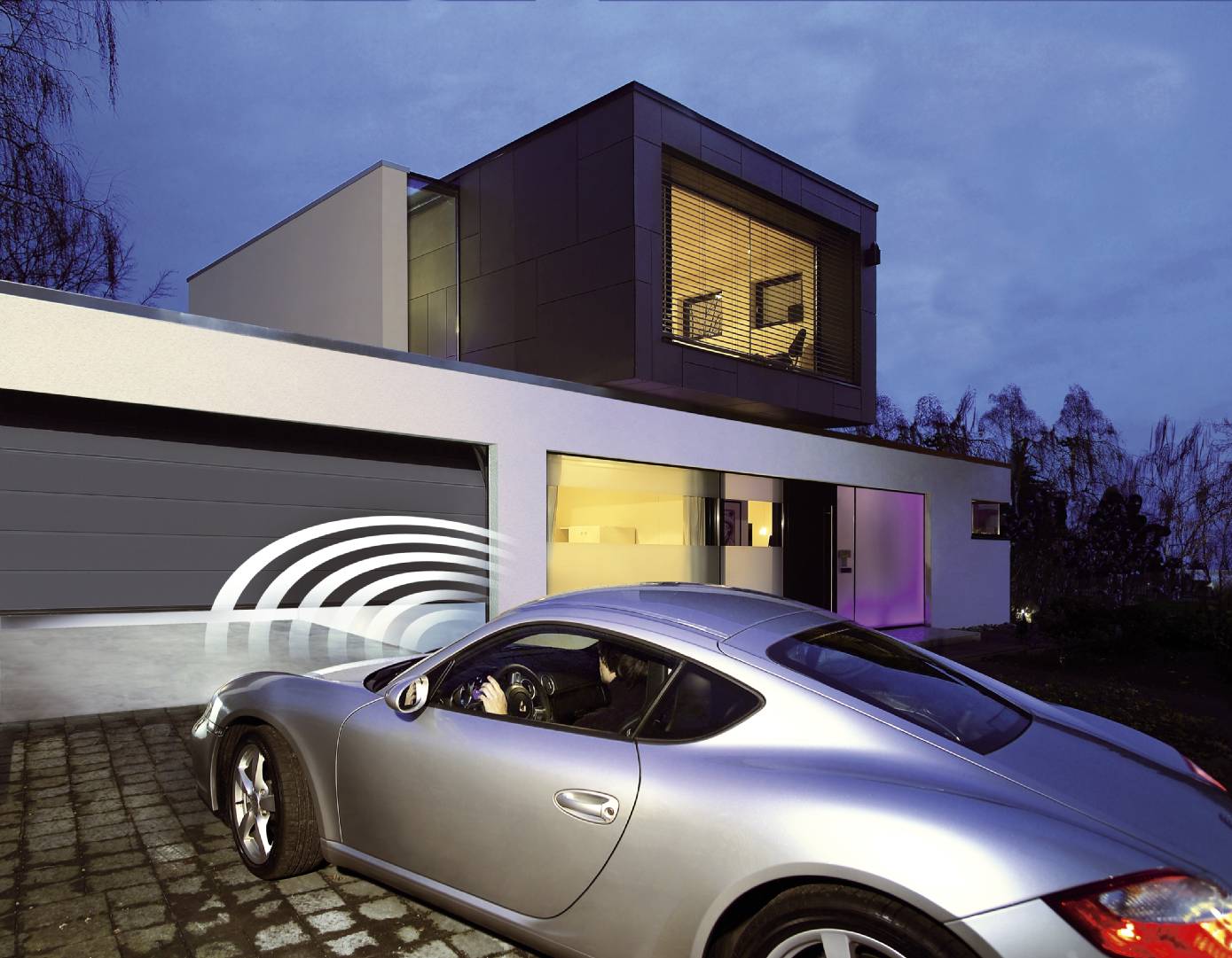 Ihr Fachbetrieb für Tore, Türen und Sonnenschutz in Schwelm - Garagentore